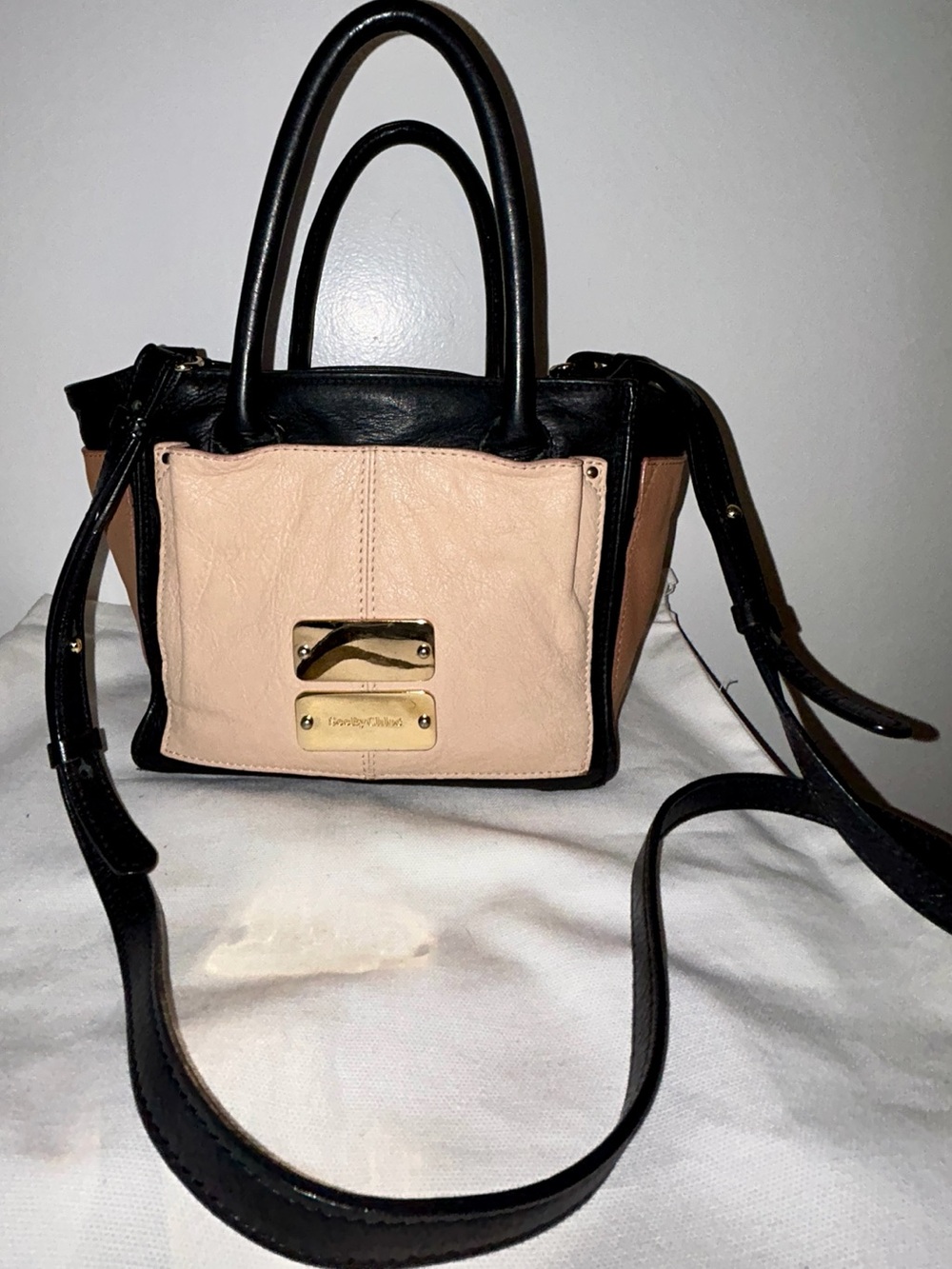See by Chloé Harriet Colorblock Leather Tote (Black & Beige)